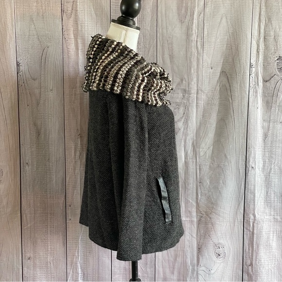 ✅HOST Pick✅ Curio New York High Cowl Neck Sweater, Large - Picture 2 of 16